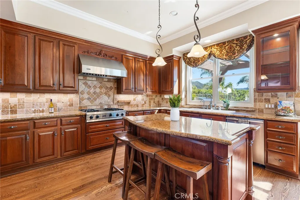 Kitchen Island with Seating