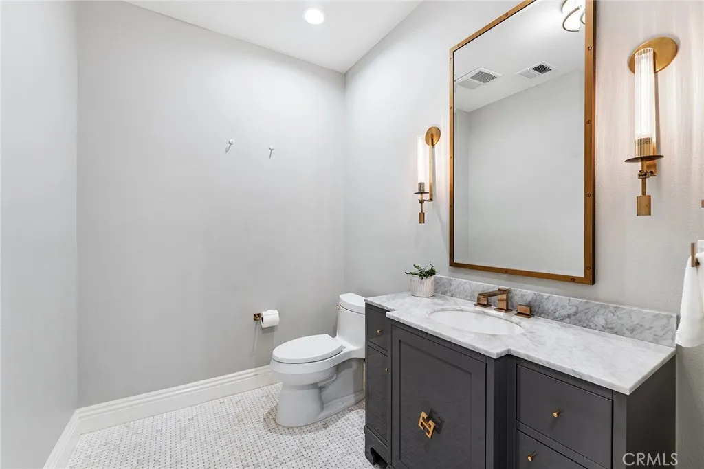 Guest Half Bath