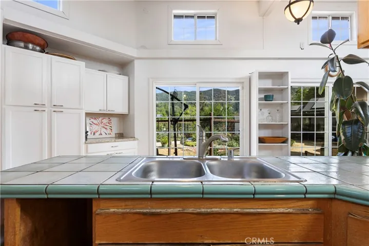 Dual SS sink in Kitchen