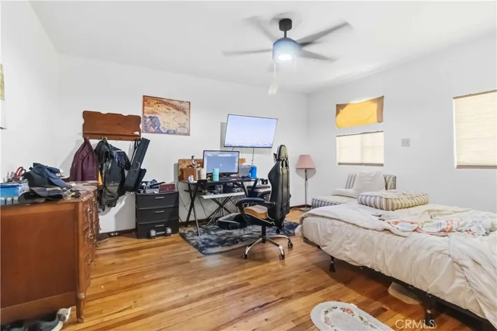 10457 Variel Avenue, Chatsworth, California 91311