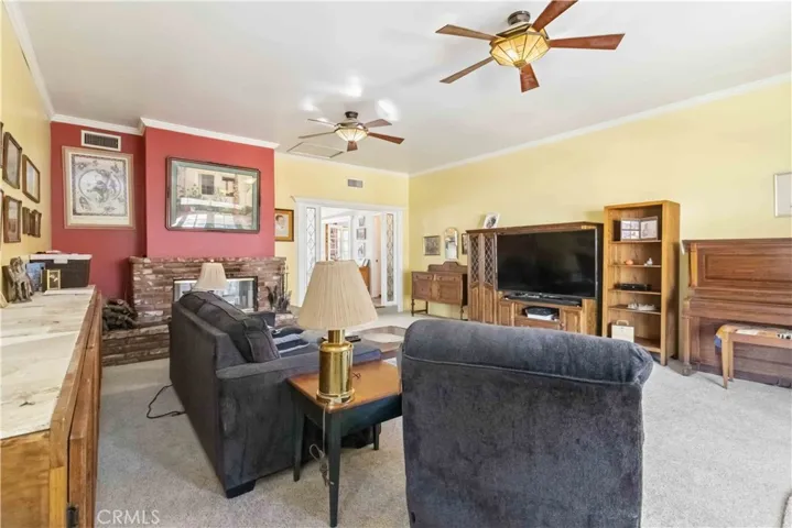 10457 Variel Avenue, Chatsworth, California 91311