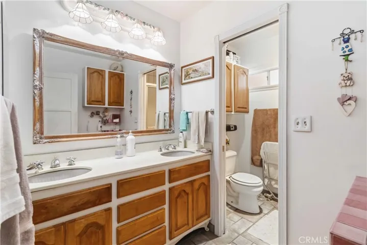 10457 Variel Avenue, Chatsworth, California 91311