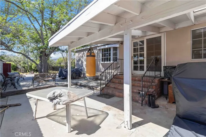 10457 Variel Avenue, Chatsworth, California 91311