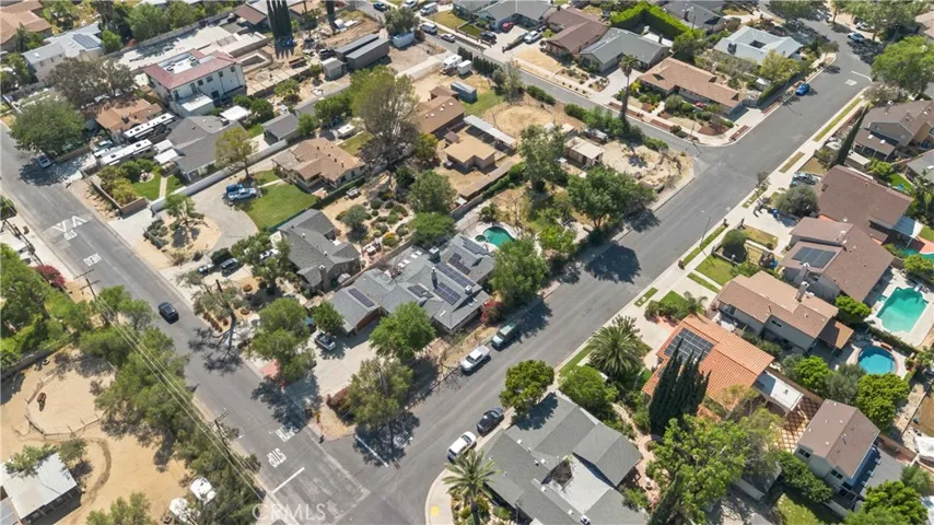 10457 Variel Avenue, Chatsworth, California 91311