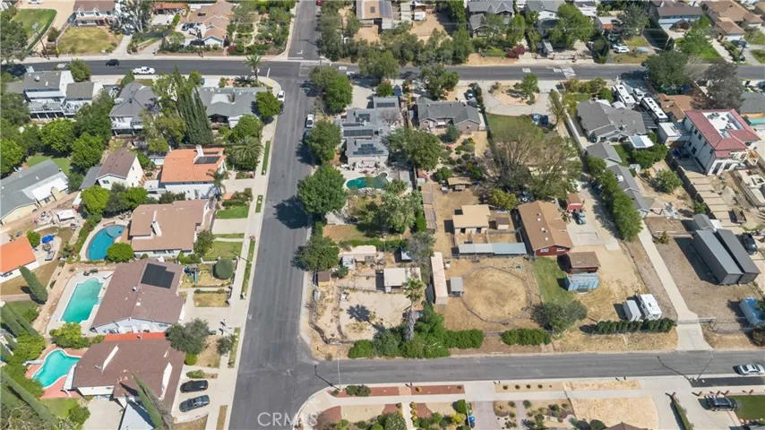 10457 Variel Avenue, Chatsworth, California 91311