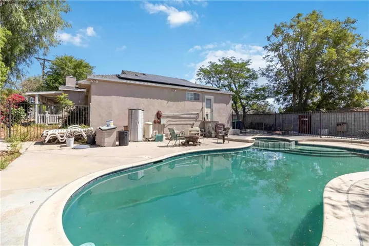 10457 Variel Avenue, Chatsworth, California 91311