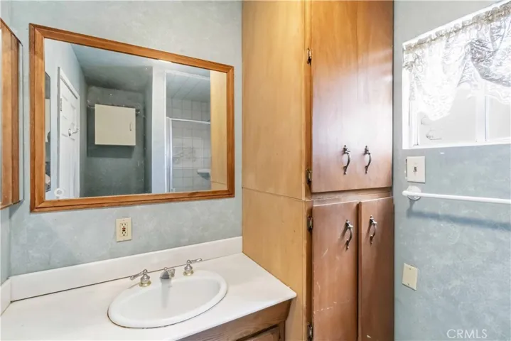 10457 Variel Avenue, Chatsworth, California 91311