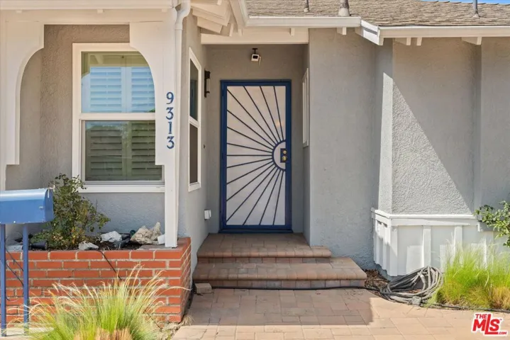 9313 Hayvenhurst Avenue, North Hills, California 91343