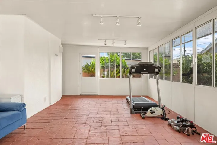 9313 Hayvenhurst Avenue, North Hills, California 91343