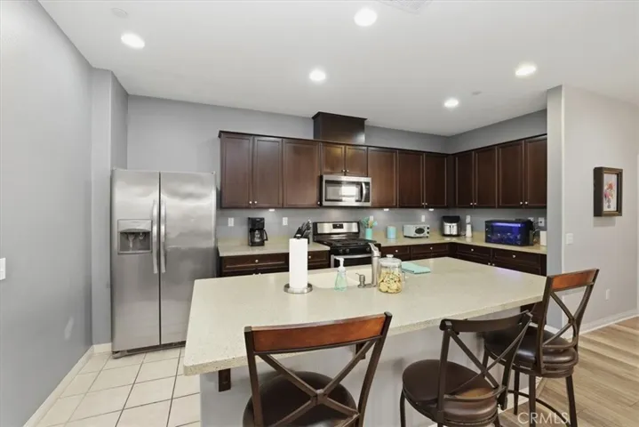 7205 Enclave, Eastvale, California 92880