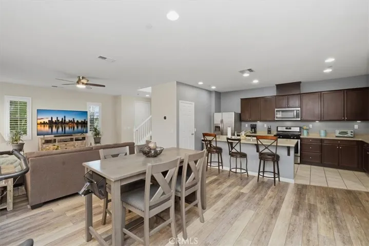 7205 Enclave, Eastvale, California 92880