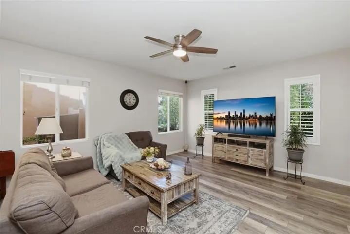 7205 Enclave, Eastvale, California 92880