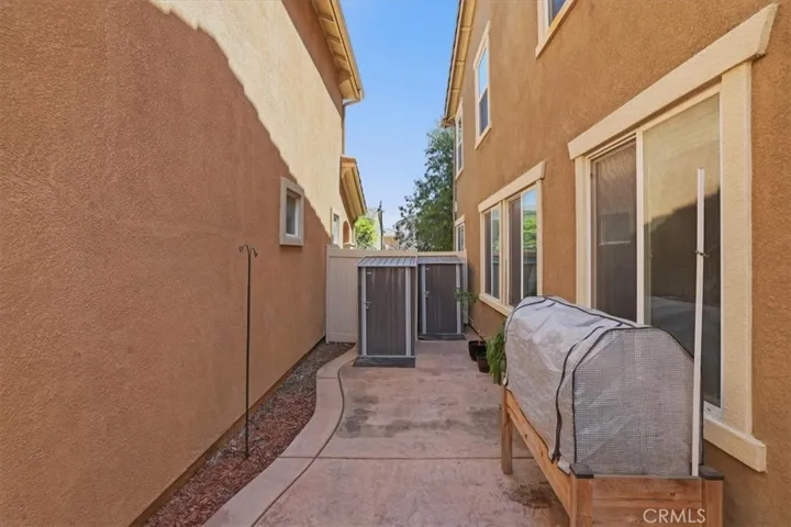 7205 Enclave, Eastvale, California 92880