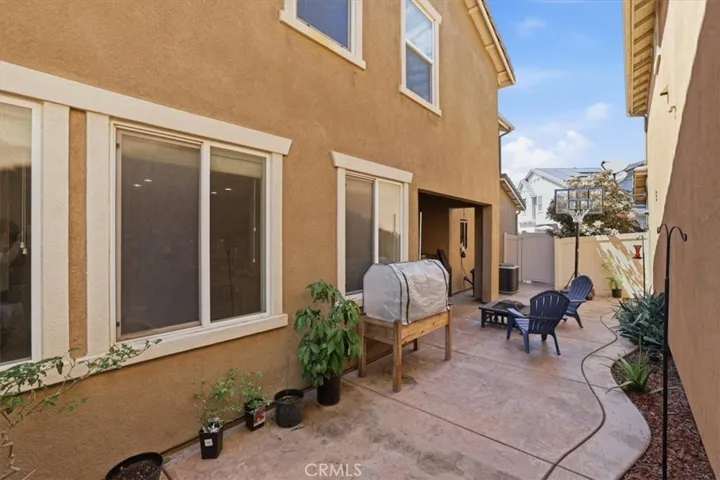 7205 Enclave, Eastvale, California 92880
