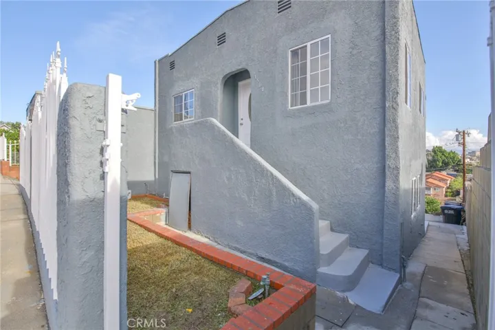 1504 Attridge Avenue, Los Angeles, California 90063