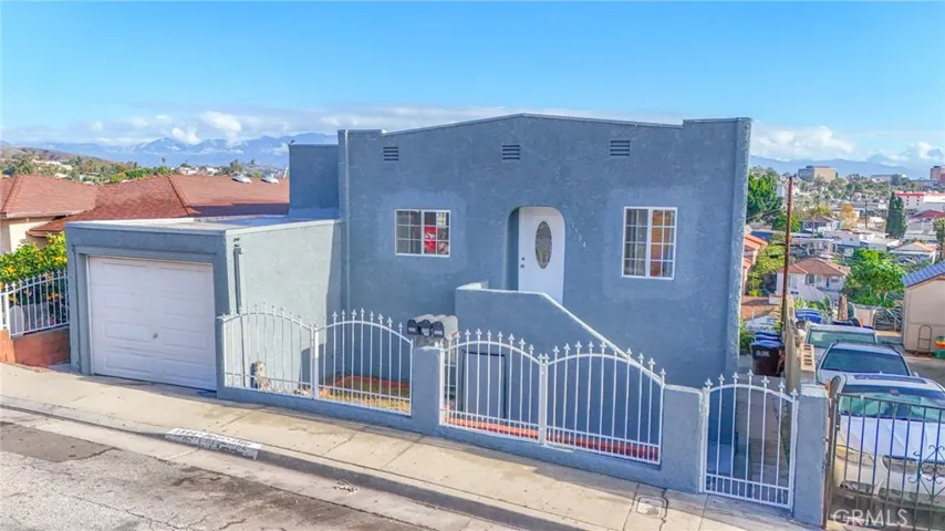 1504 Attridge Avenue, Los Angeles, California 90063