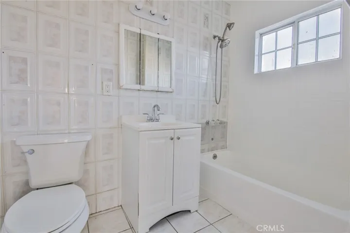 1504 Attridge Avenue, Los Angeles, California 90063