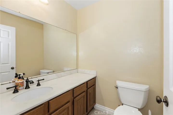 1/2 bath