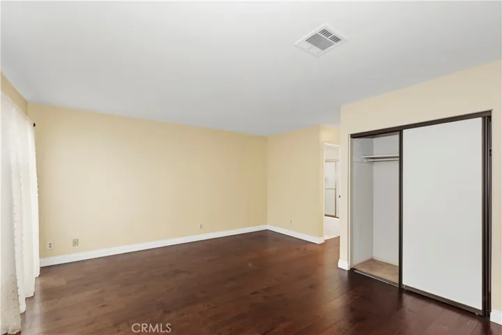 2nd primary suite/1st closet