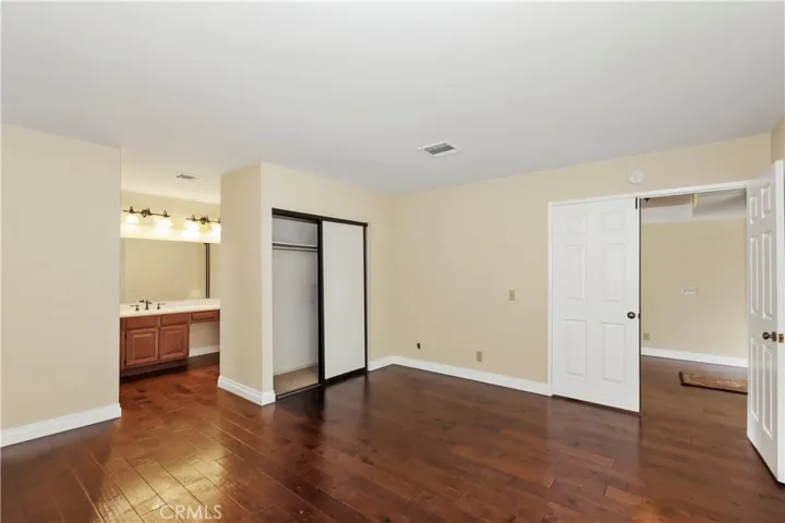 880 El Mirador, Upland, California 91784