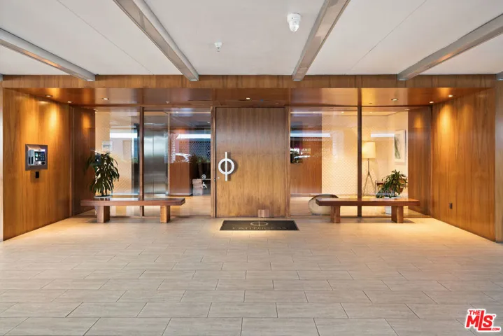 3119 Via Dolce 302, Marina Del Rey, California 90292