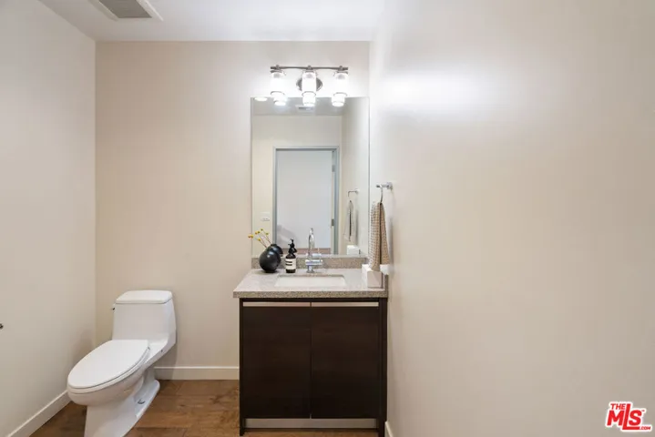 3119 Via Dolce 302, Marina Del Rey, California 90292