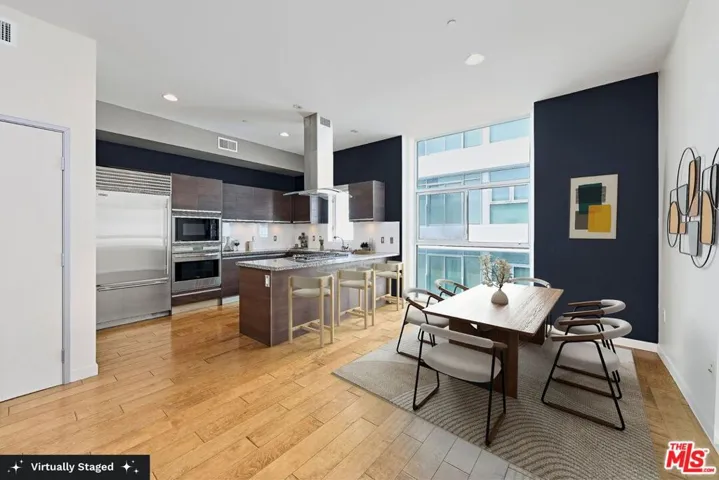 3119 Via Dolce 302, Marina Del Rey, California 90292