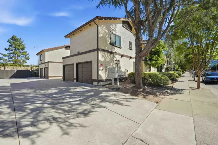 8400 Delta Drive, Gilroy, California 95020