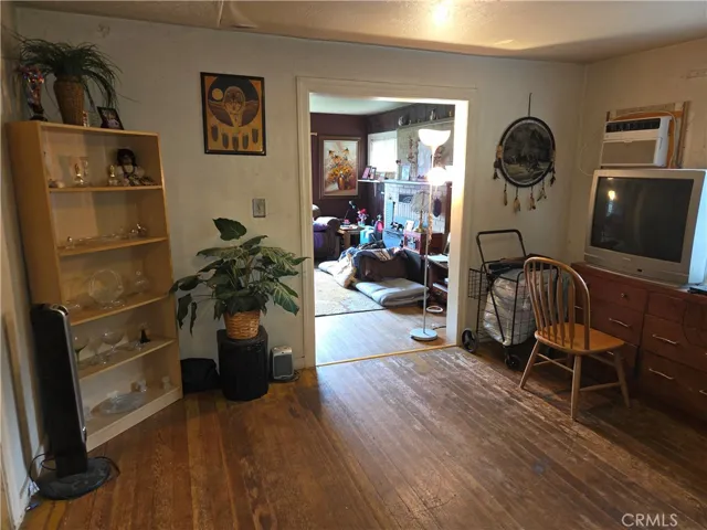 Dinning room looking East.