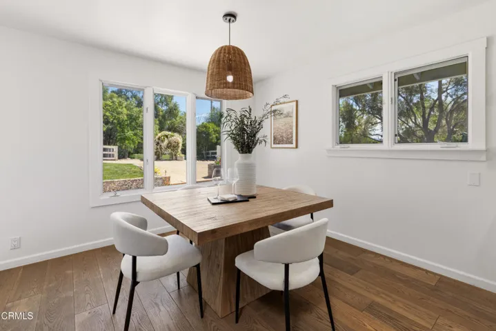 2485 Park St Web-19