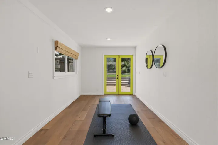 2485 Park St Web-22