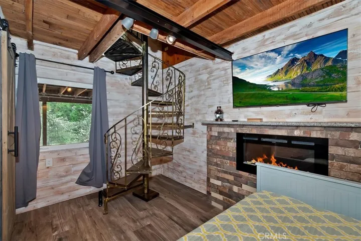 770 Cottage Grove, Lake Arrowhead, California 92352