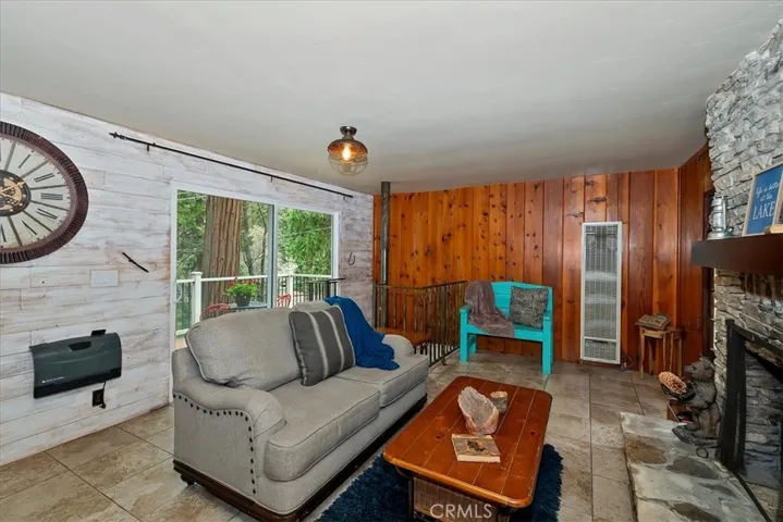 770 Cottage Grove, Lake Arrowhead, California 92352