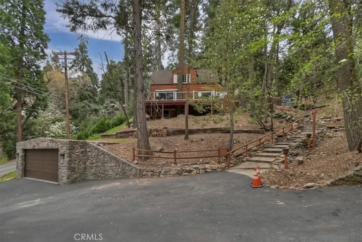 770 Cottage Grove, Lake Arrowhead, California 92352