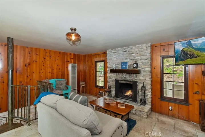770 Cottage Grove, Lake Arrowhead, California 92352