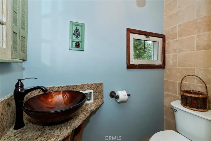 770 Cottage Grove, Lake Arrowhead, California 92352