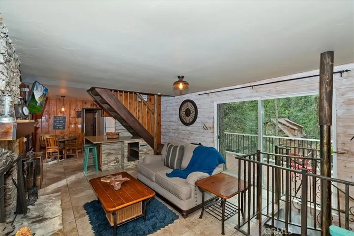 770 Cottage Grove, Lake Arrowhead, California 92352