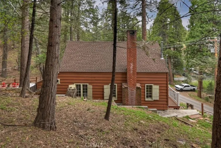 770 Cottage Grove, Lake Arrowhead, California 92352