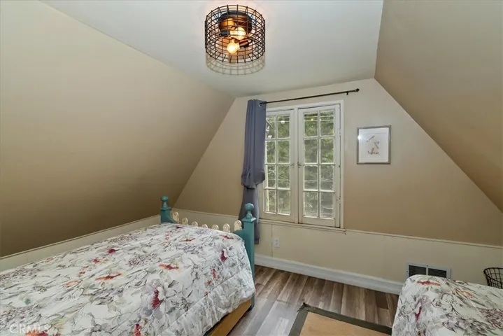 770 Cottage Grove, Lake Arrowhead, California 92352