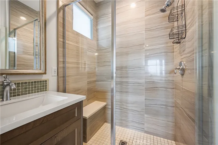 1068 Hampton, Costa Mesa, California 92627