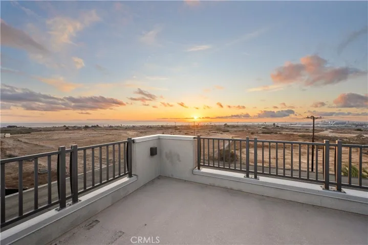 1068 Hampton, Costa Mesa, California 92627