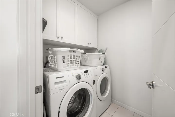 1068 Hampton, Costa Mesa, California 92627