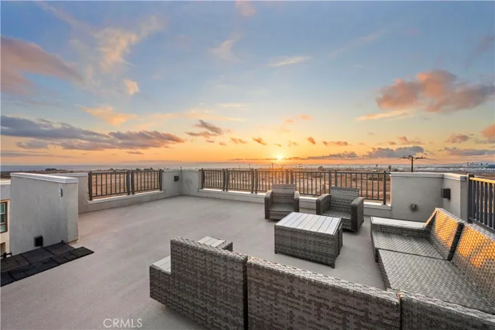 1068 Hampton, Costa Mesa, California 92627