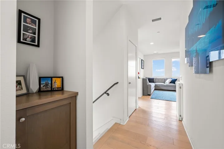 1068 Hampton, Costa Mesa, California 92627