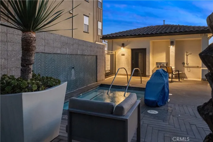 1068 Hampton, Costa Mesa, California 92627