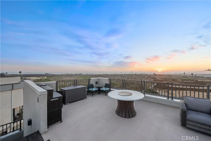 1068 Hampton, Costa Mesa, California 92627