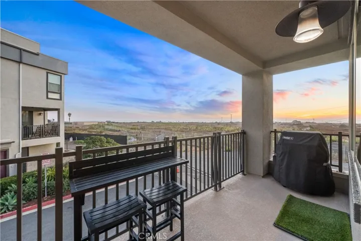1068 Hampton, Costa Mesa, California 92627