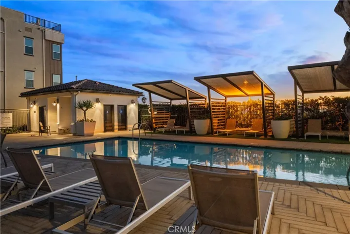 1068 Hampton, Costa Mesa, California 92627