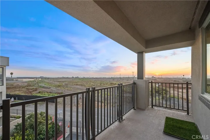 1068 Hampton, Costa Mesa, California 92627
