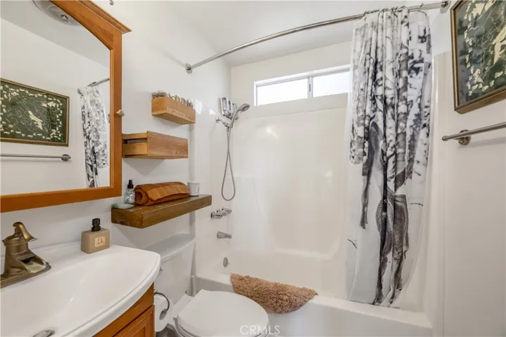 39563 Raccoon Drive, Fawnskin, California 92333